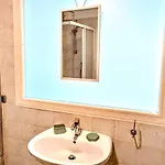شقة New Iconic 50's Design - Balcony & Center - Vintage Flat