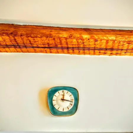 New Iconic 50's Design - Balcony & Center - Vintage Flat *