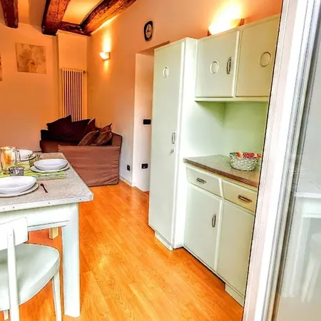 New Vintage 50s Iconic Design Flat - Center & Balcony Trydent