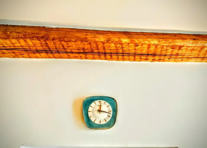 New Vintage 50s Iconic Design Flat - Center & Balcony *