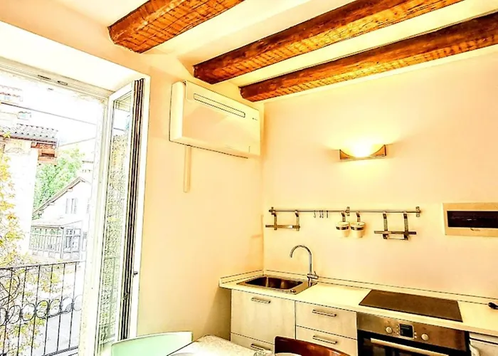 New Vintage 50s Iconic Design Flat - Center & Balcony